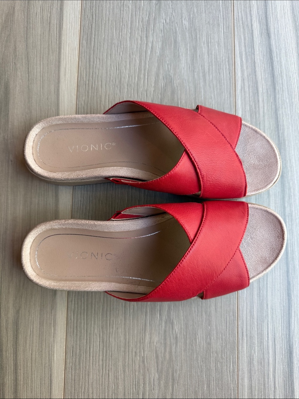 Vionic Women's Hayden Cherry Red Slide Sandals Size 9.5 - Picture 2 of 4
